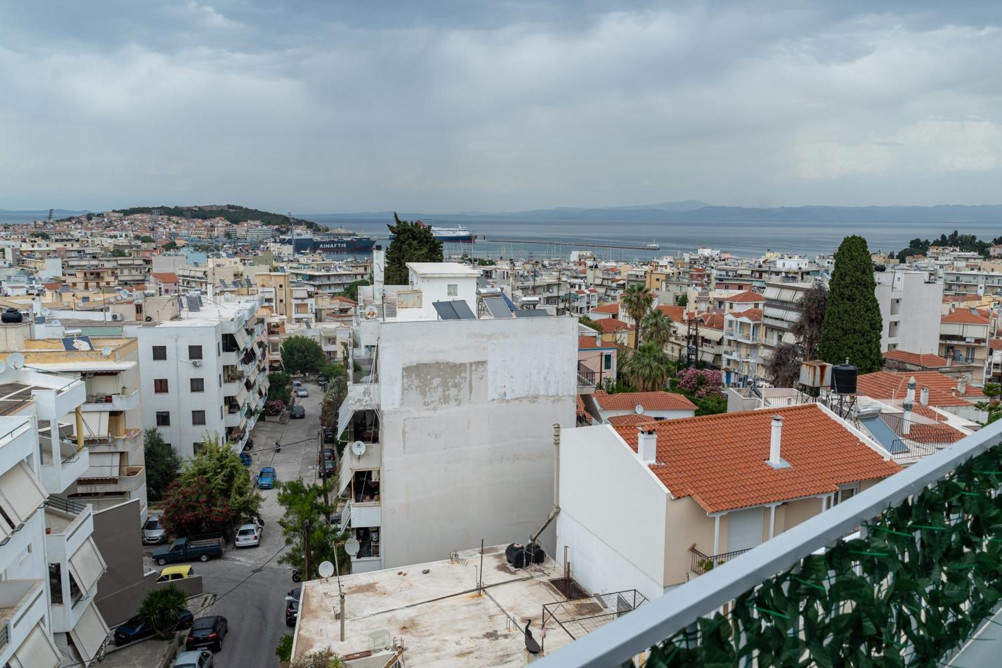 Loft Life Studio, With 360 View Of Mytilene Lägenhet Exteriör bild